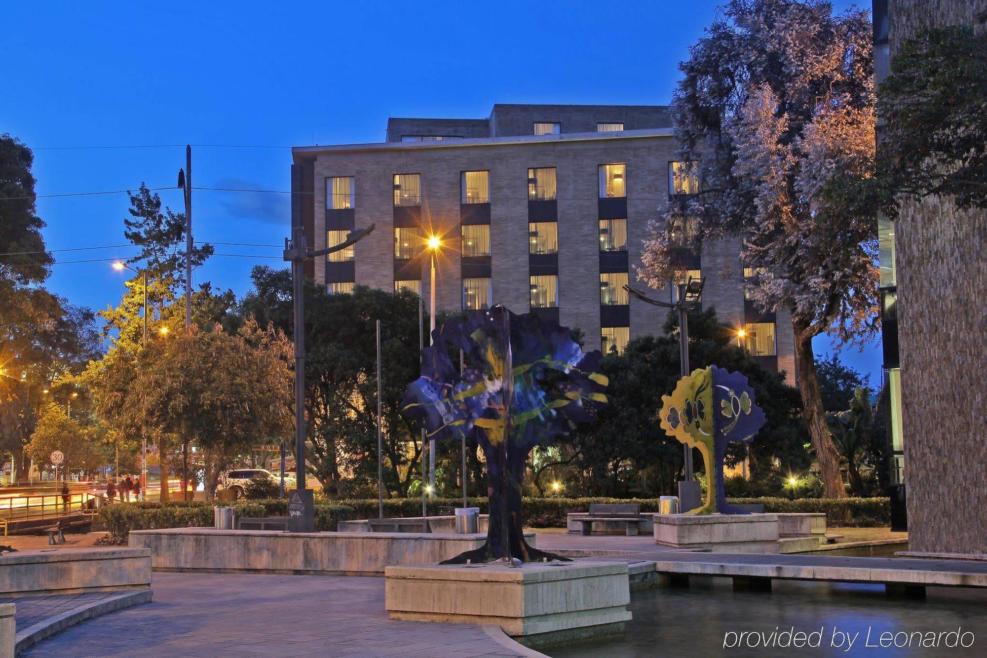 โรงแรมมอริสัน 114 โบโกตา ภายนอก รูปภาพ The sculpture in 2012