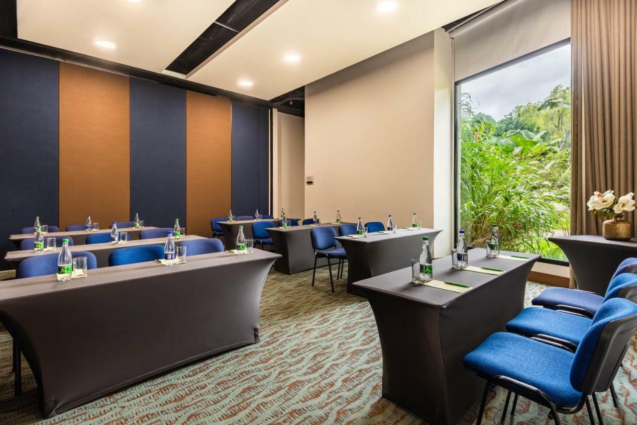 โรงแรมมอริสัน 114 โบโกตา ภายนอก รูปภาพ Meeting room